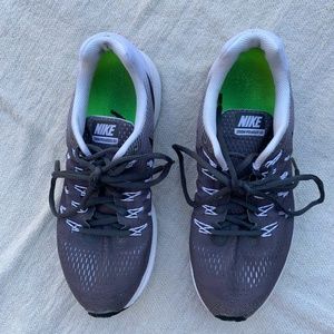 Grey Women's Nike Zoom Pegasus 33 Size US 9